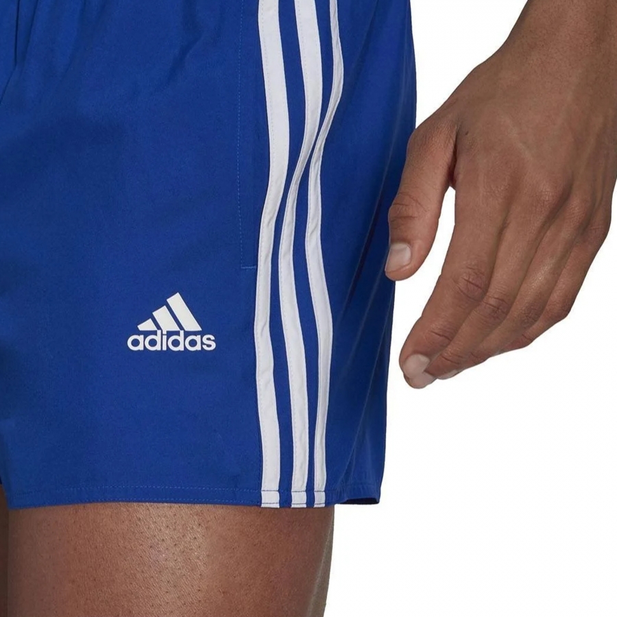 Klassischer Badeanzug von Adidas Klassischer Badeanzug von Adidas