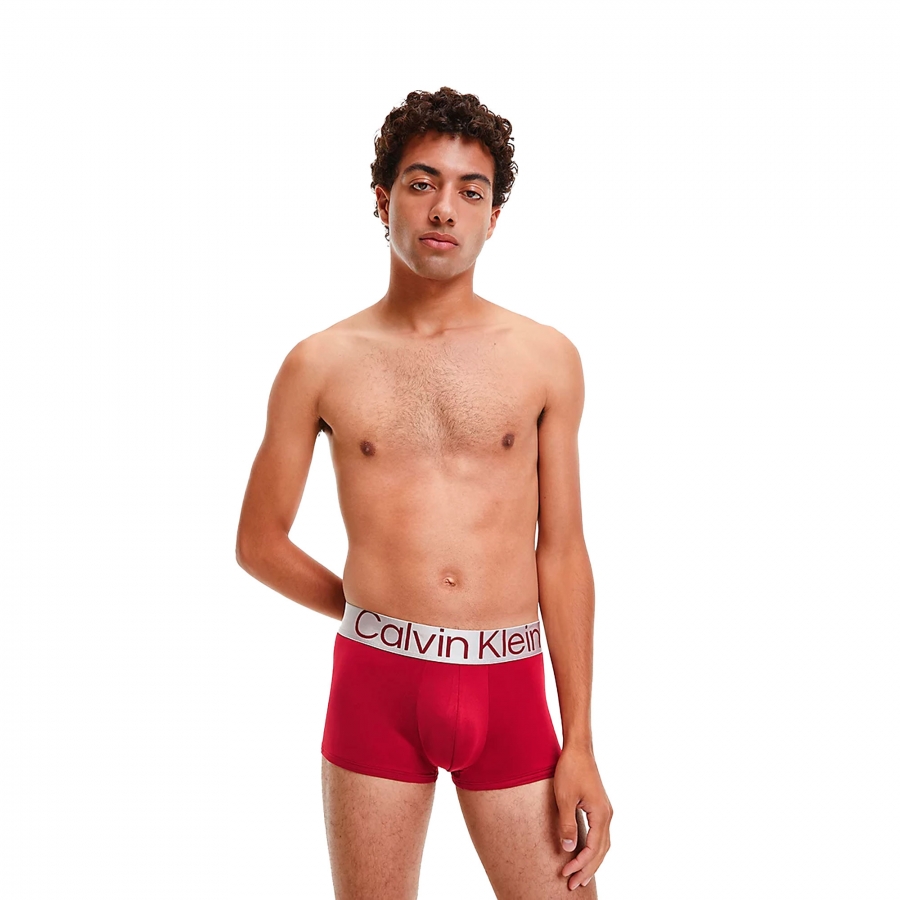 ck-intimo-baule-a-vita-bassa-3-pezzi-nero-tuffet-tappeto-rosso ck-intimo-baule-a-vita-bassa-3-pezzi-nero-tuffet-tappeto-rosso